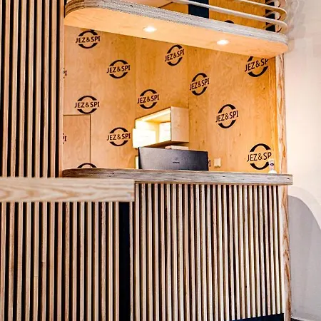 Jez&spi Guest house Planice